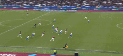 半场：西汉姆联1-0女王公园巡游者，马加萨助攻萨默维尔破门