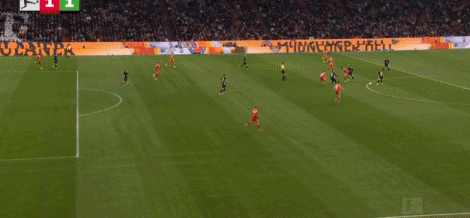 第13分钟，佩契诺维奇单刀破门，沃尔夫斯堡1-1拜仁