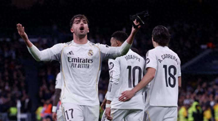 阿韦洛亚西甲开门红！避免7年首次三连败，伯纳乌从嘘声到掌声