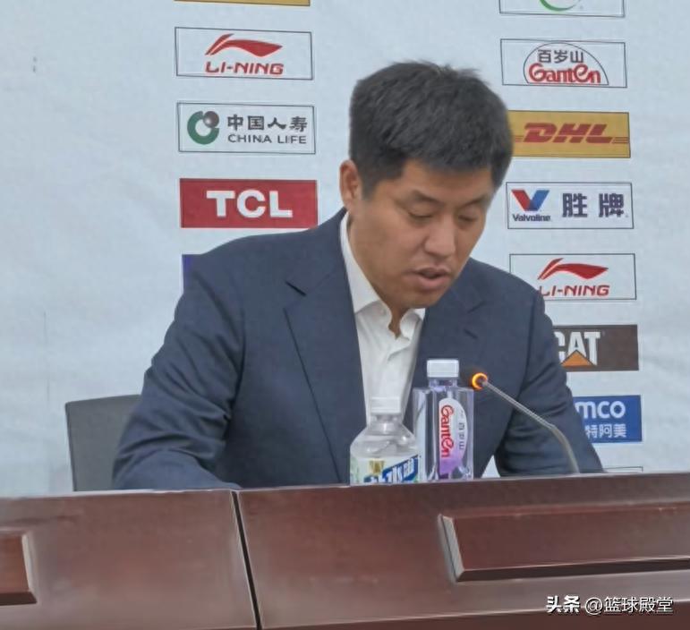 胜福建发布会！潘江认可重点人限制，焦海龙反思罚球，凯撒被打服