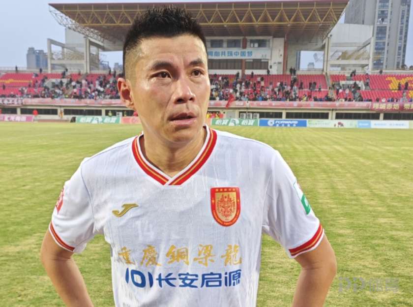 40岁黄希扬回应出任铜梁龙助理教练：确实不踢了