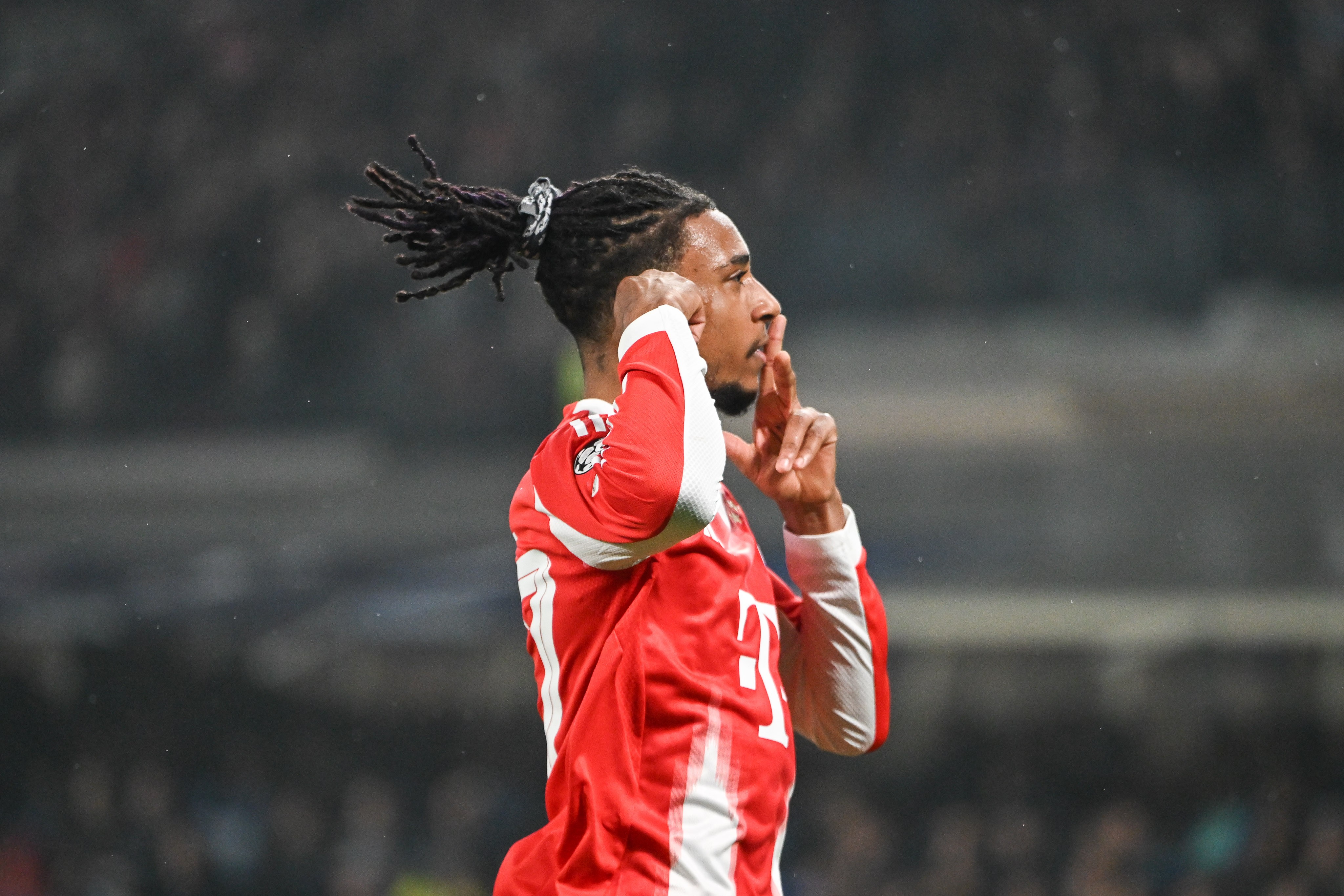 奥利塞近两个赛季参与77球，五大联赛同期仅次于凯恩、姆巴佩